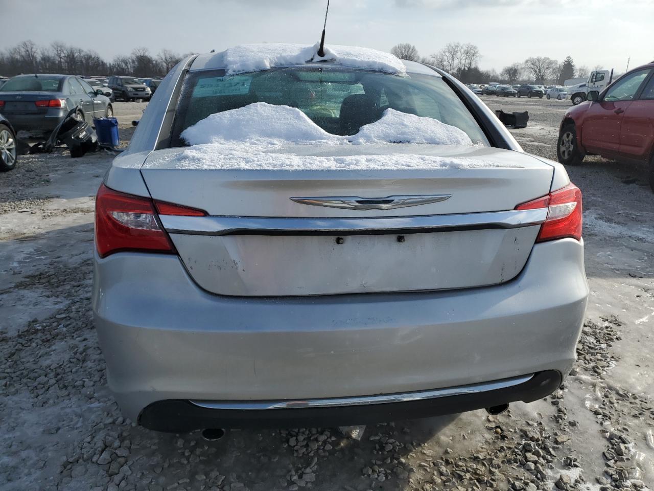 2011 Chrysler 200 - Image 6
