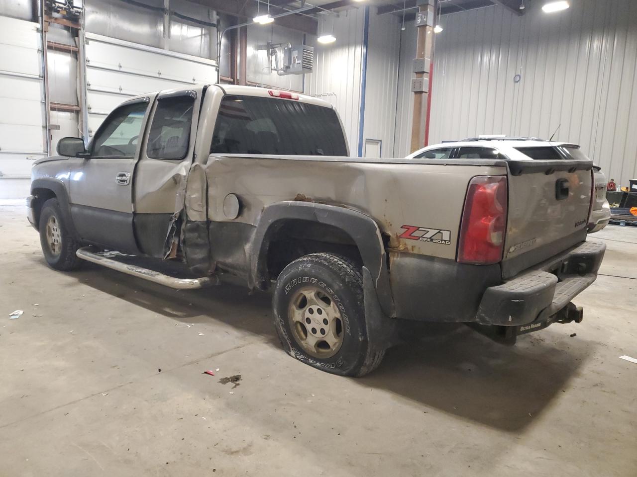 2003 Chevrolet Silverado - Image 2