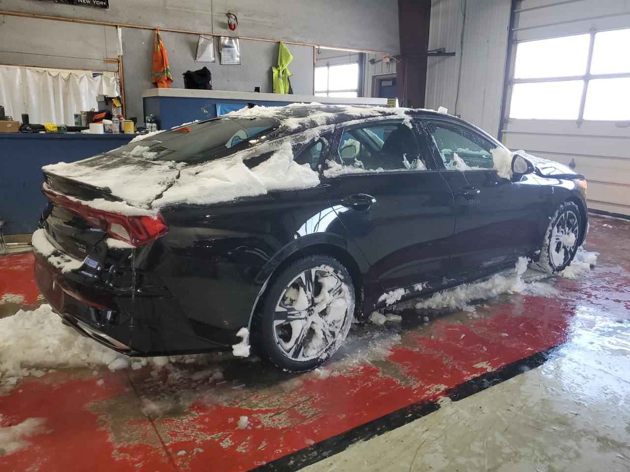 2021 Kia K5 - Image 3