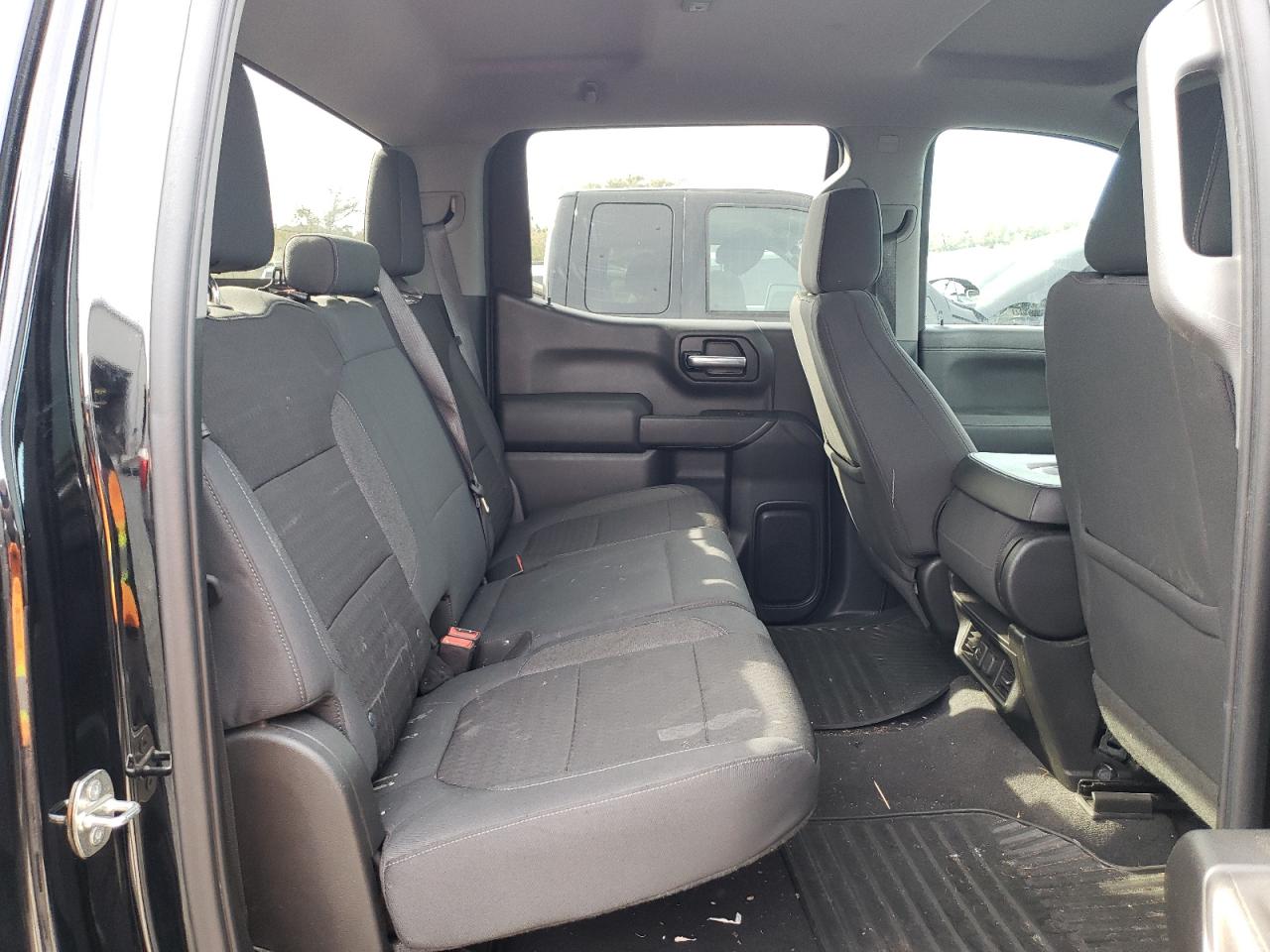 2019 Chevrolet Silverado - Image 10
