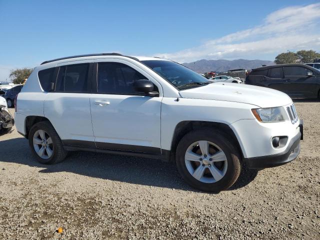  JEEP COMPASS 2016 Білий