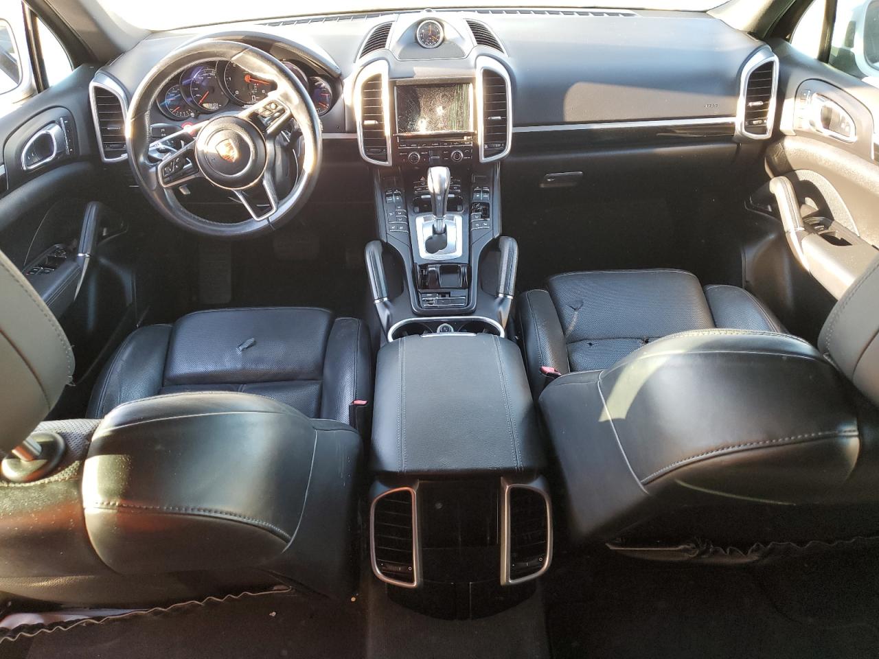 2015 Porsche Cayenne - Image 8