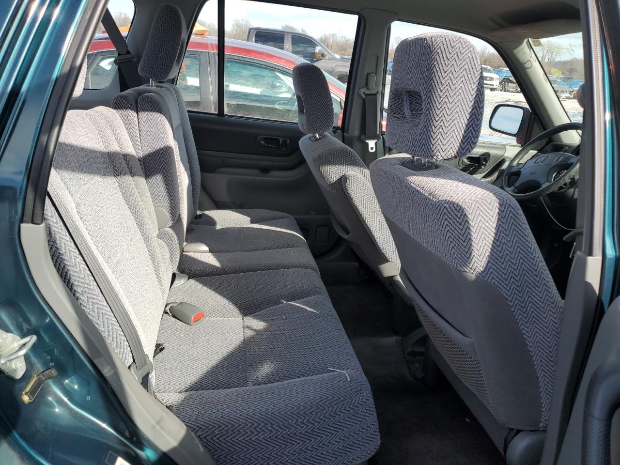 1998 Honda CR-V - Image 10