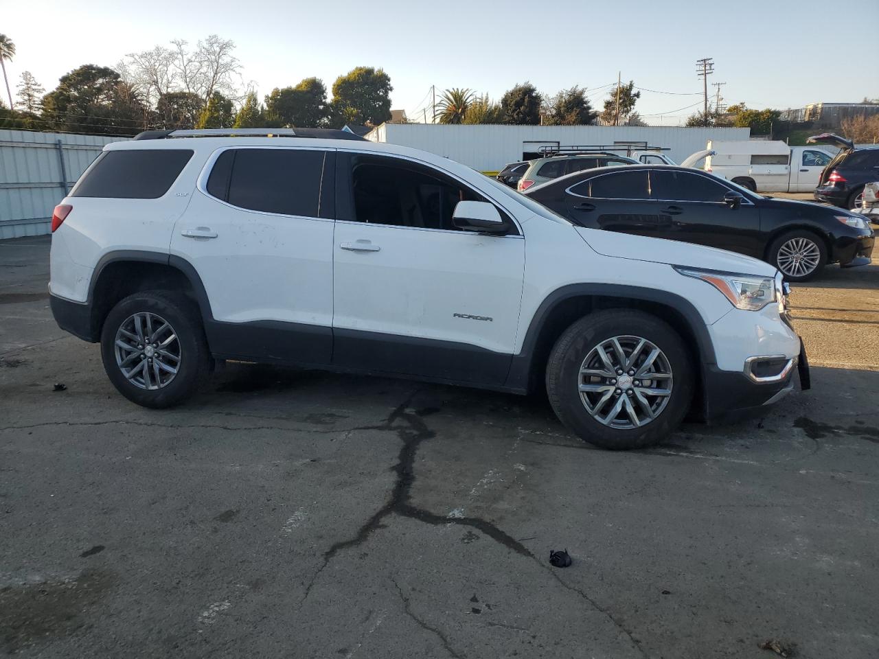 2019 GMC Acadia - Image 4