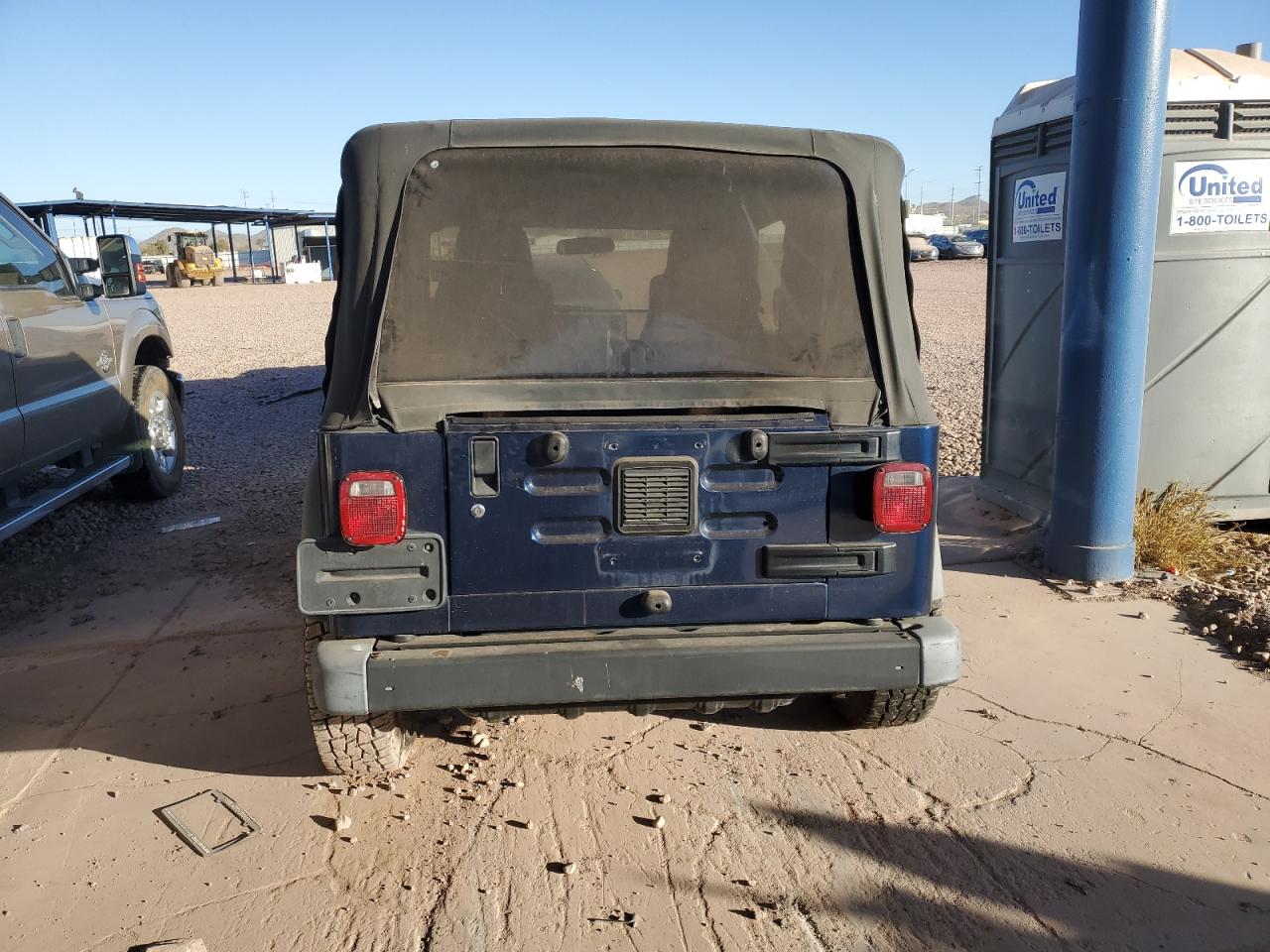 2004 Jeep Wrangler - Image 6
