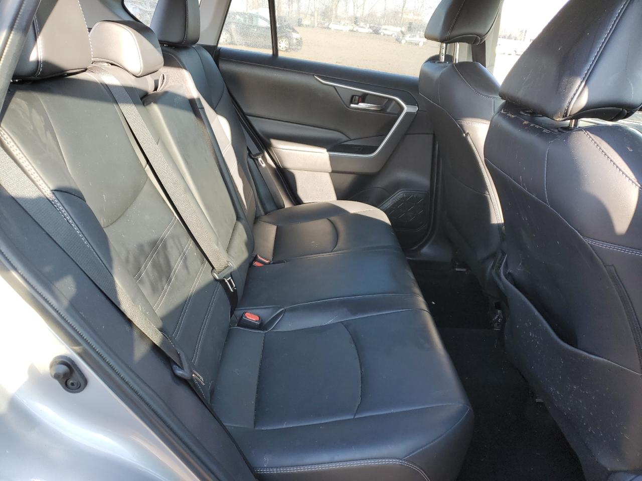 2020 Toyota RAV 4 - Image 11