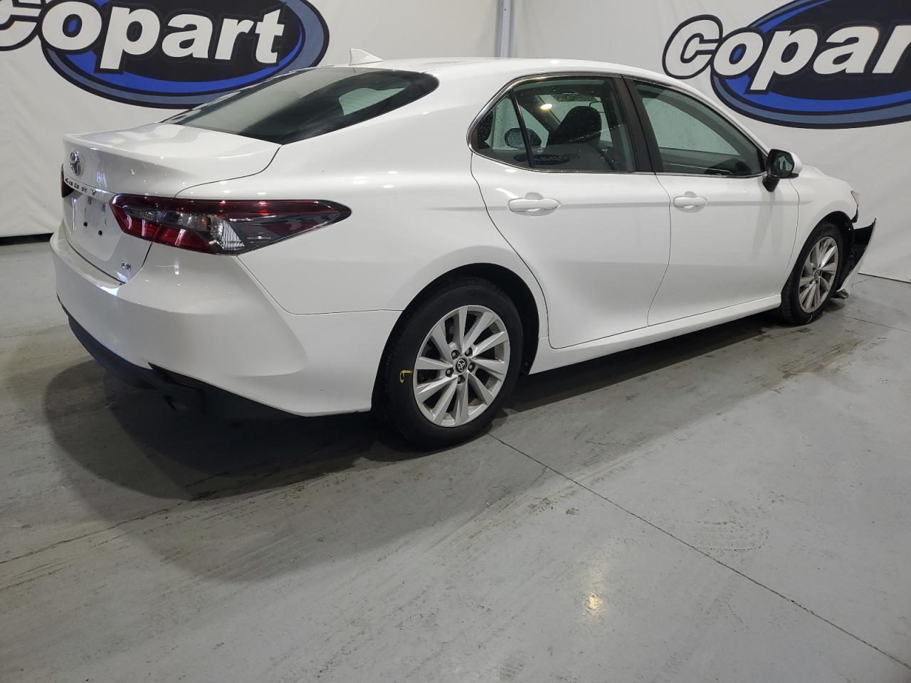 2022 Toyota Camry - Image 3
