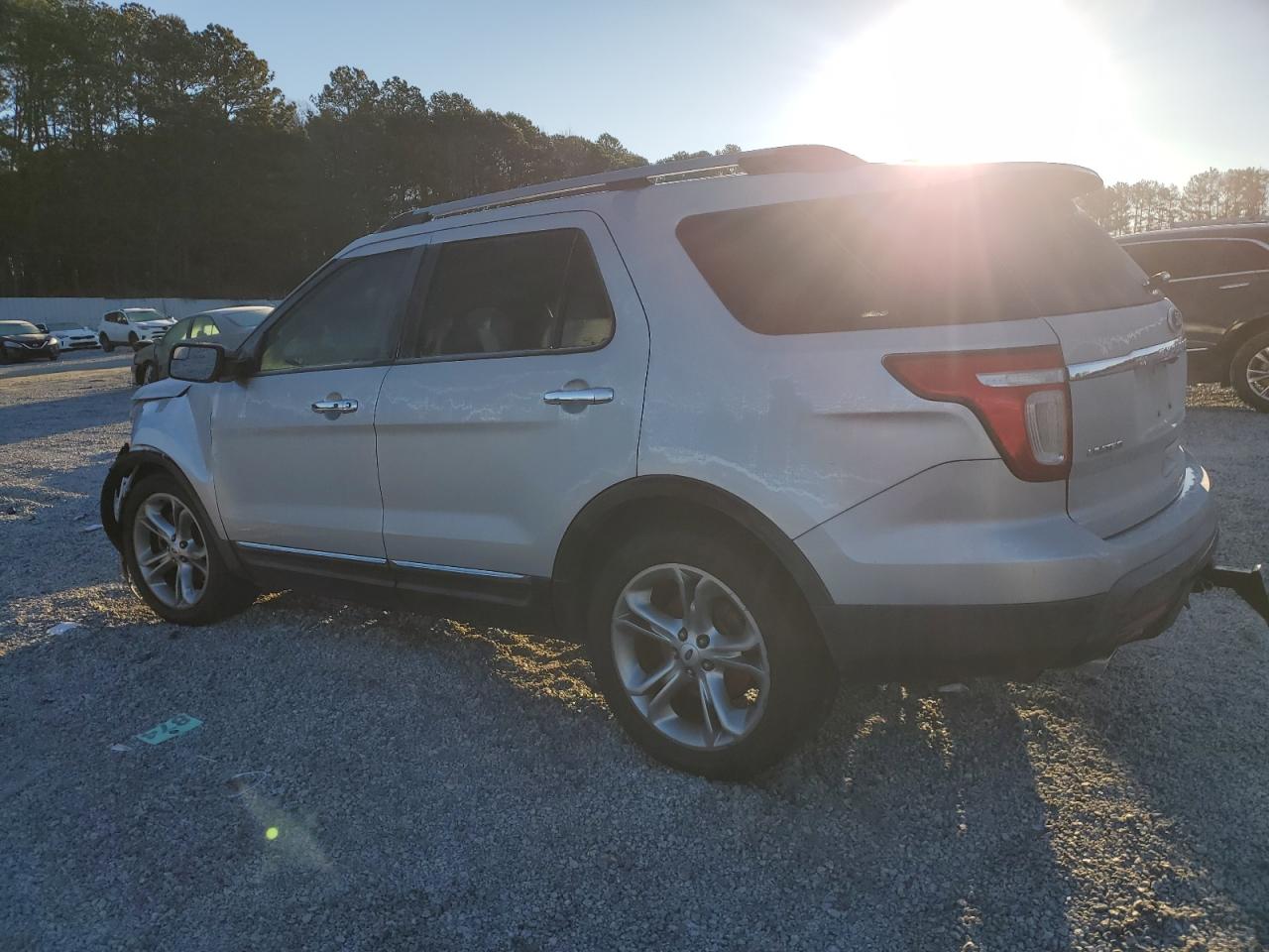 2013 Ford Explorer - Image 2