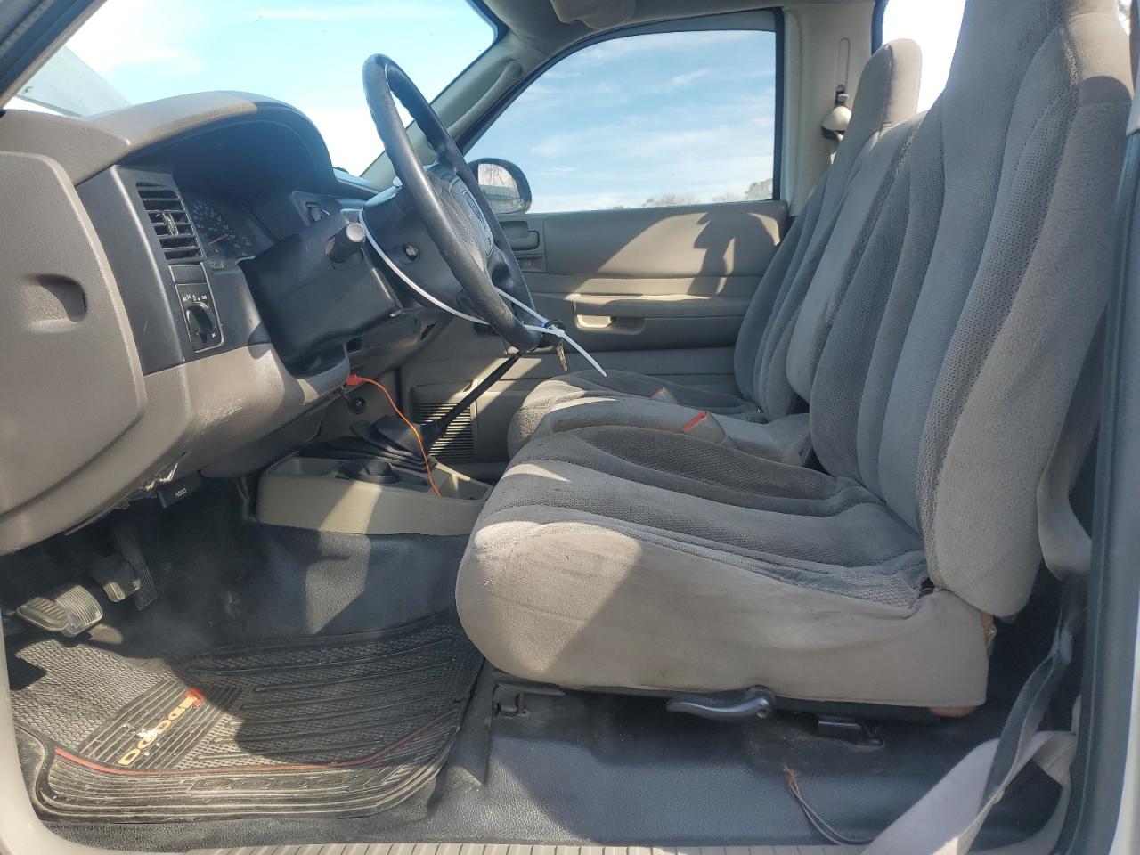 2003 Dodge Dakota - Image 7