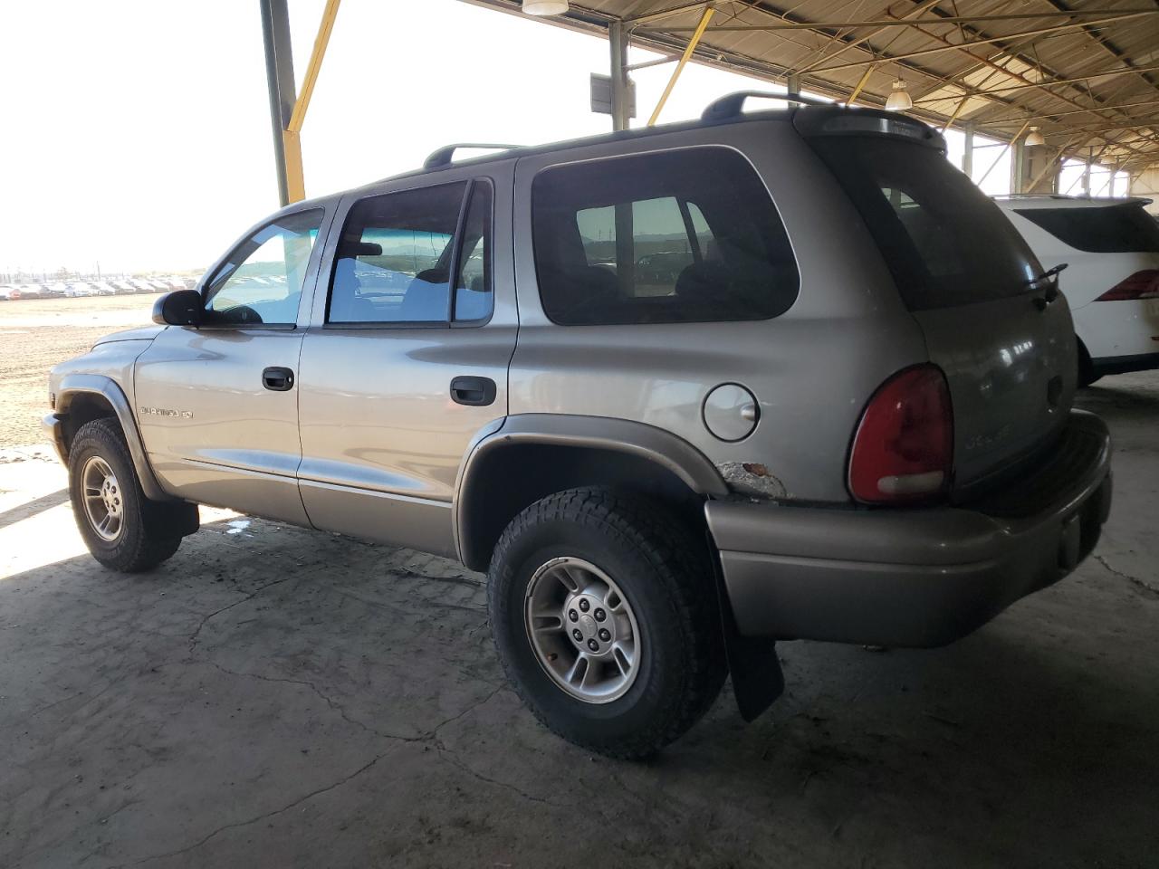 1999 Dodge Durango - Image 2