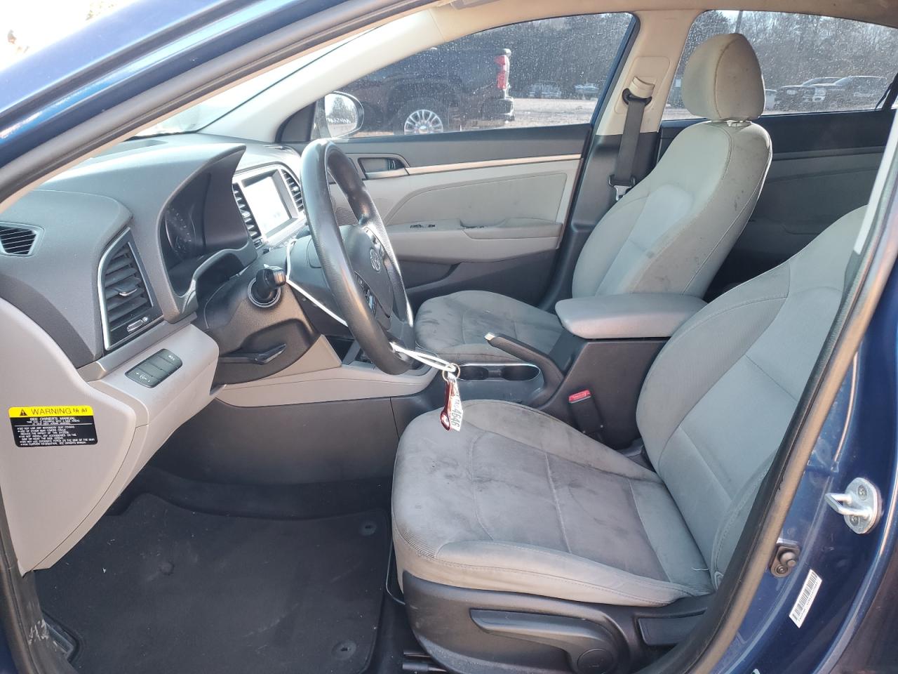 2017 Hyundai Elantra - Image 7