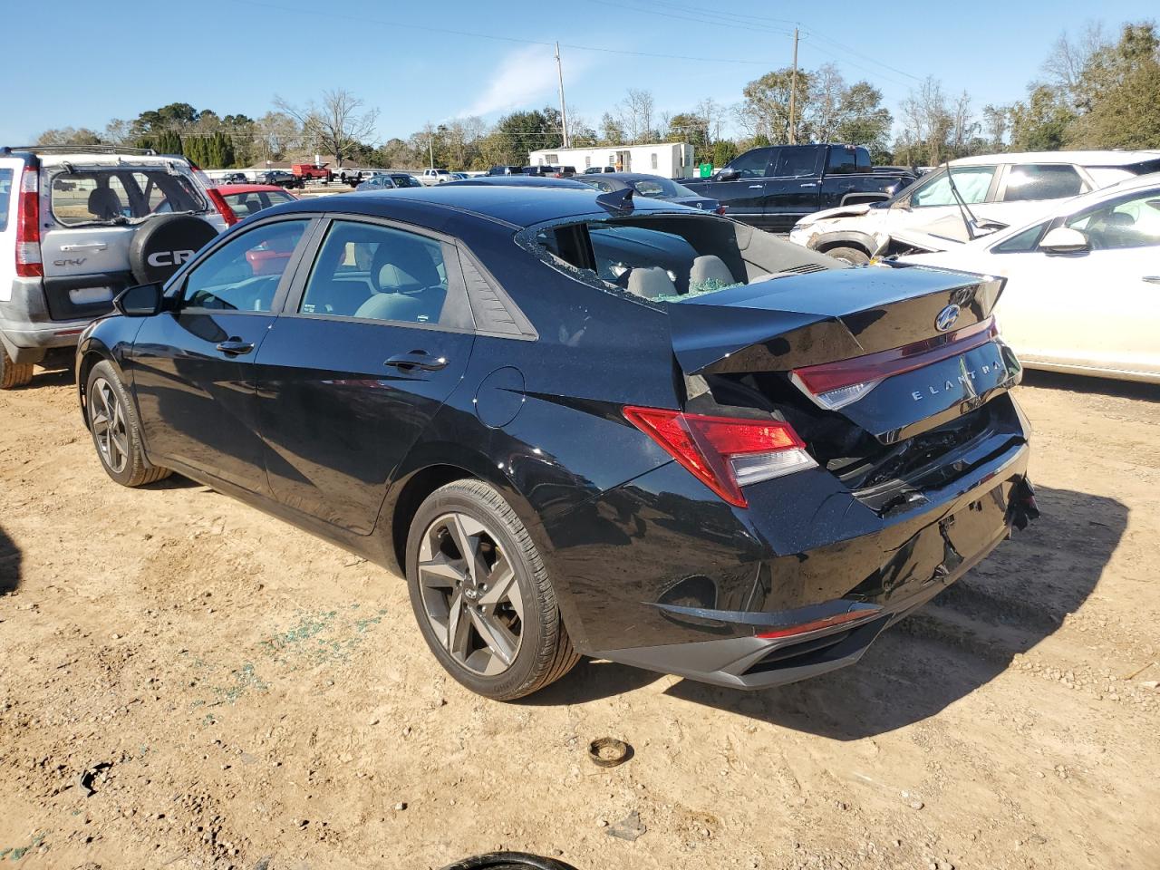 2023 Hyundai Elantra - Image 2