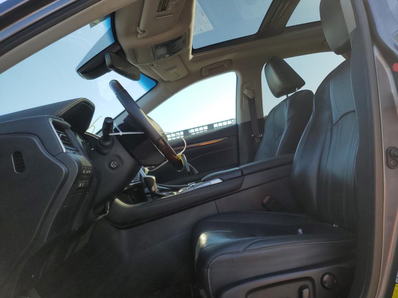 2016 Lexus RX - Image 7