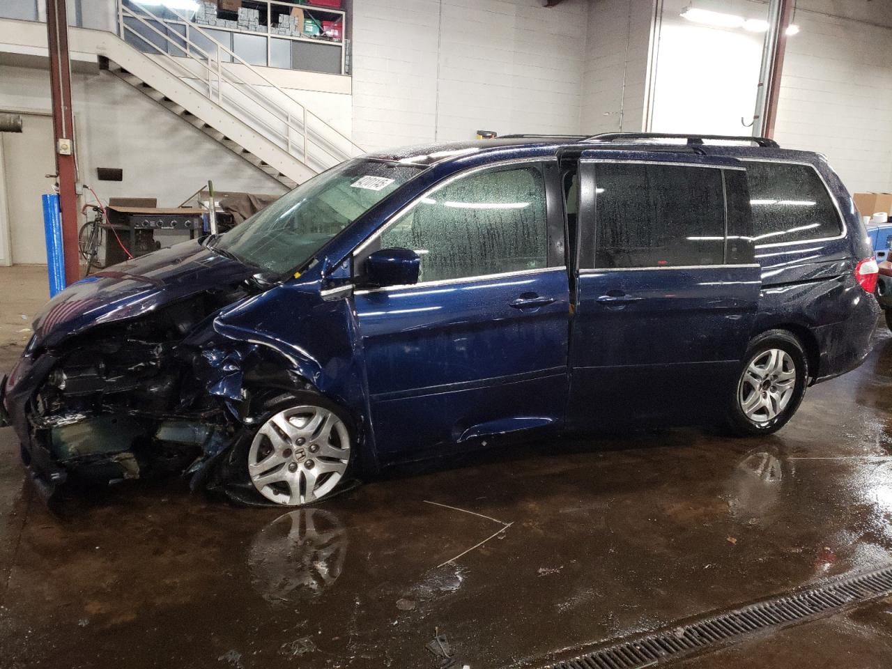 2005 Honda Odyssey - Image 1