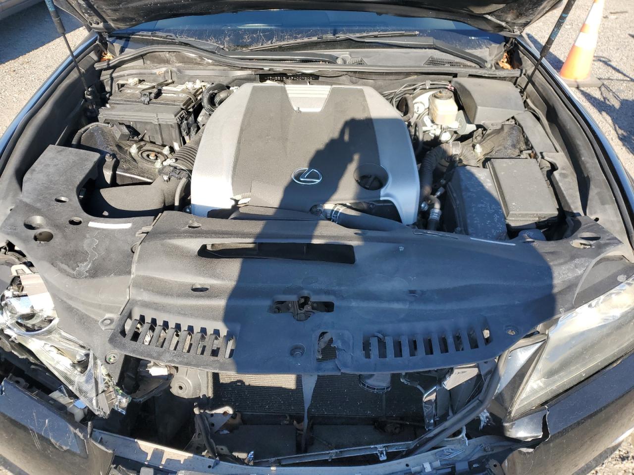 2015 Lexus GS - Image 11