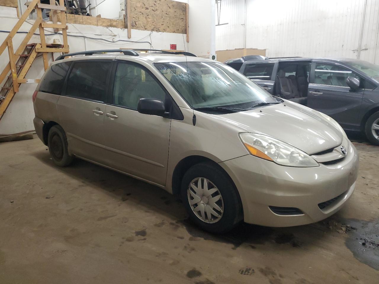 2006 Toyota Sienna - Image 4