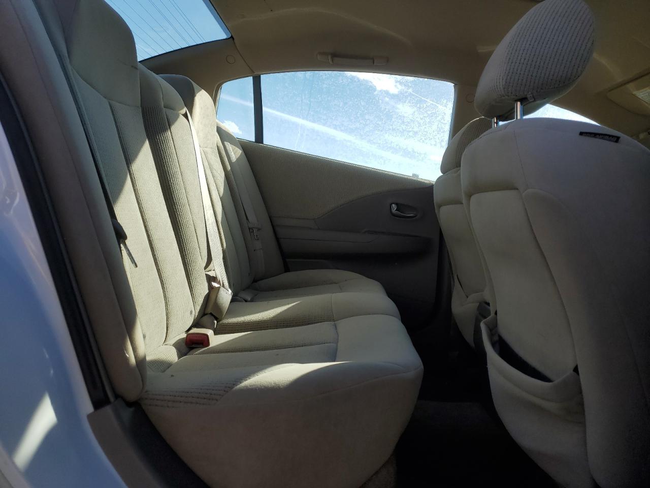 2003 Nissan Altima - Image 10