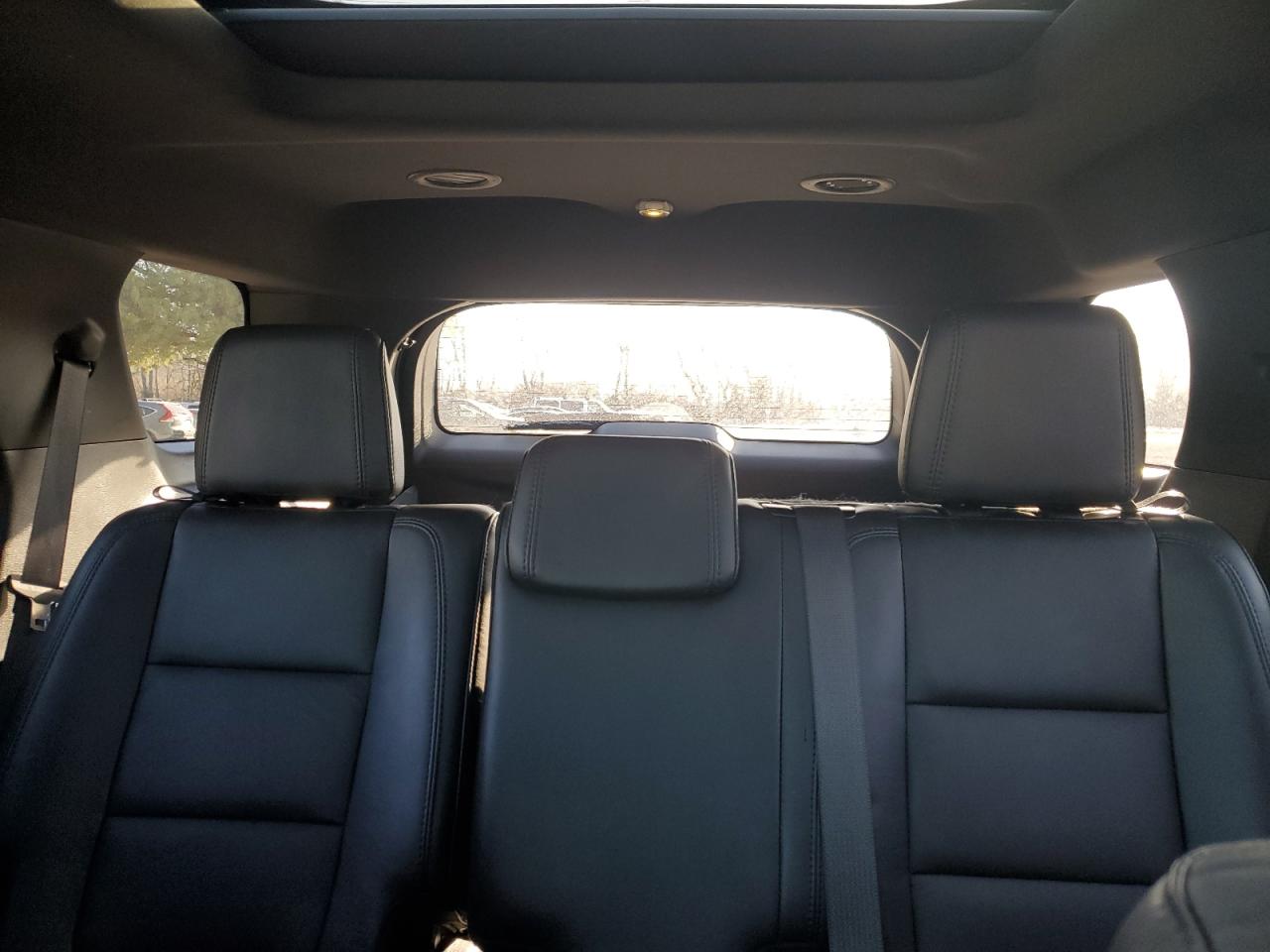 2015 Ford Explorer - Image 10