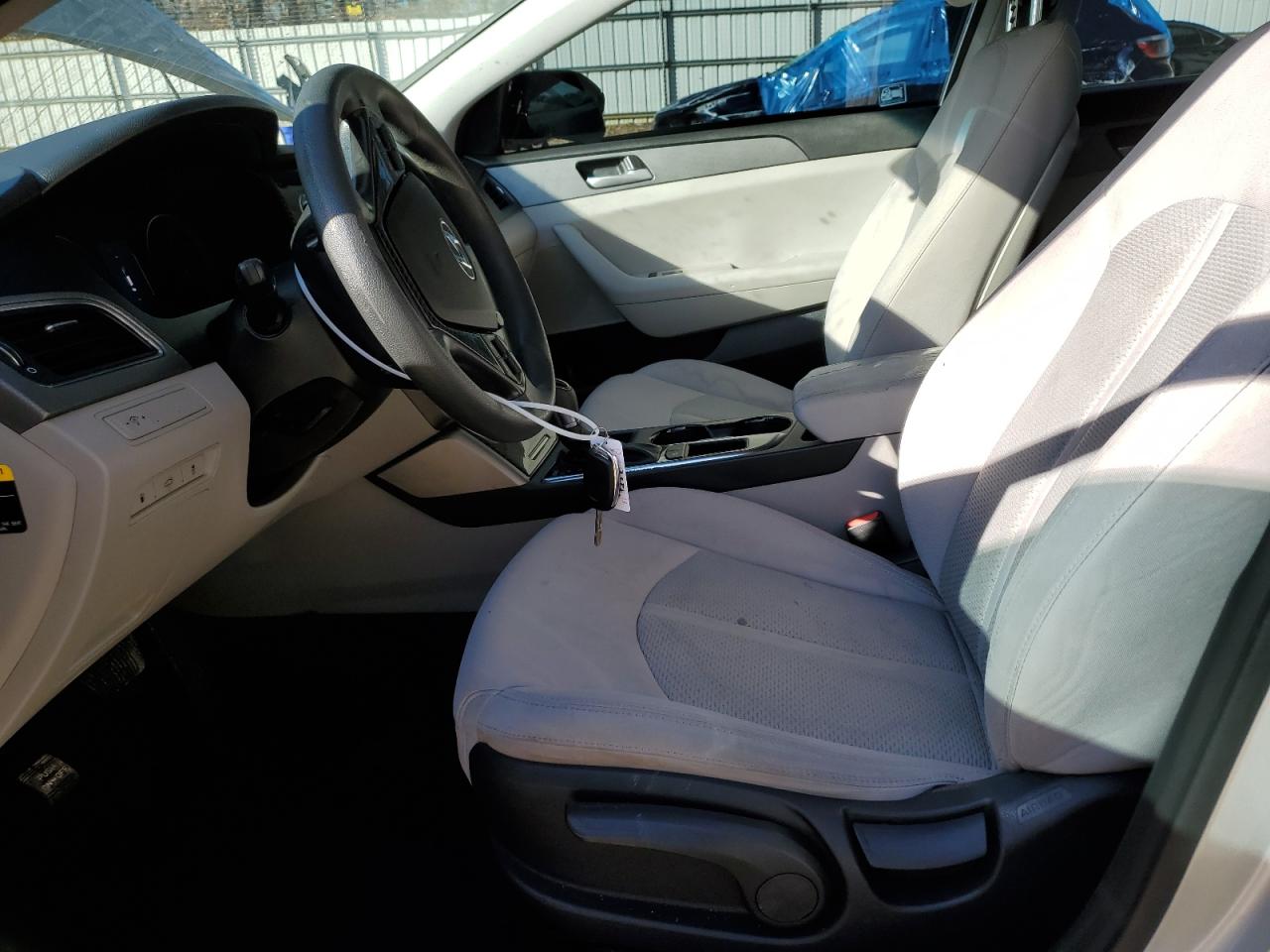 2015 Hyundai Sonata - Image 7