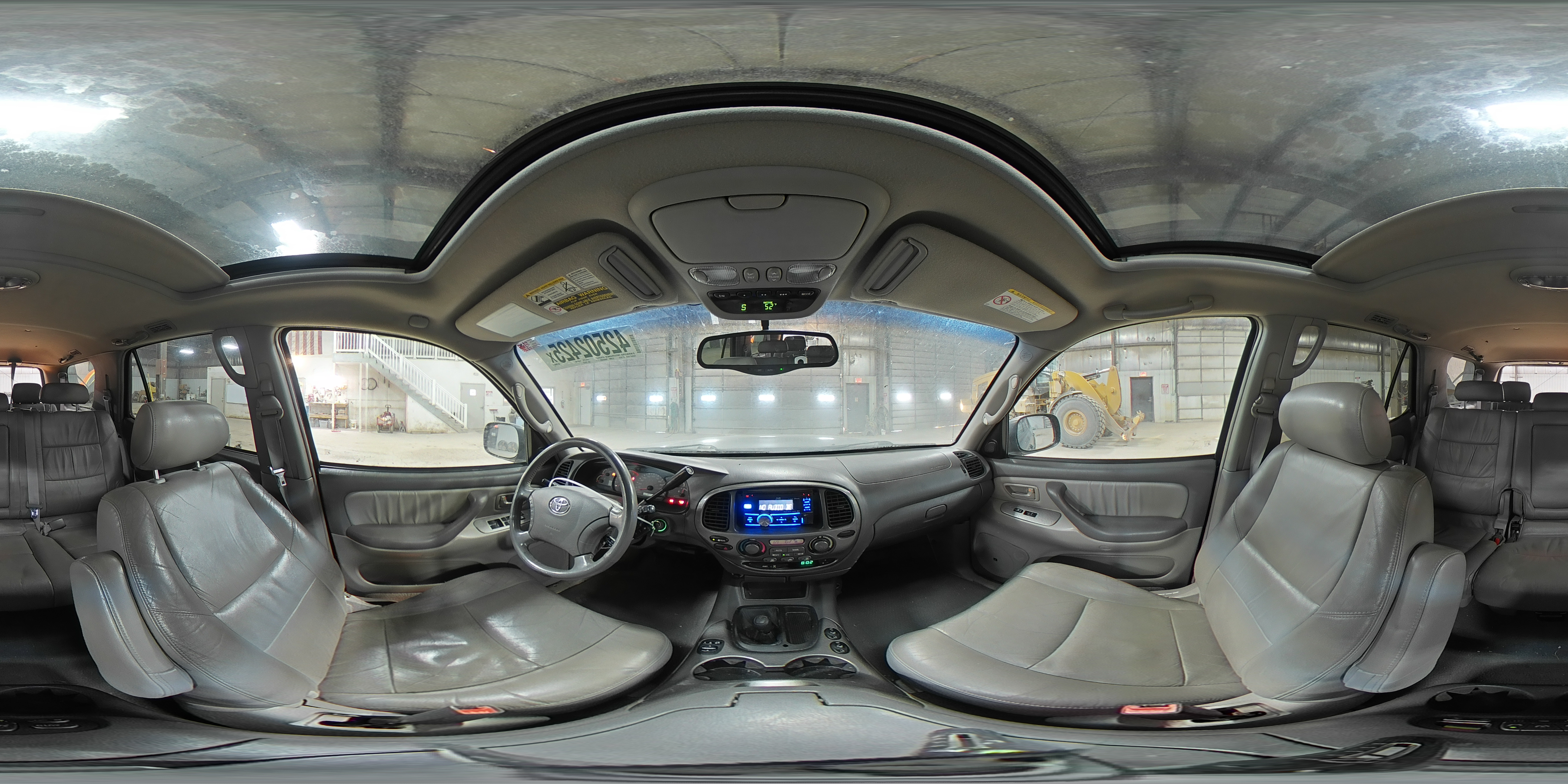 2004 Toyota Sequoia - Image 14
