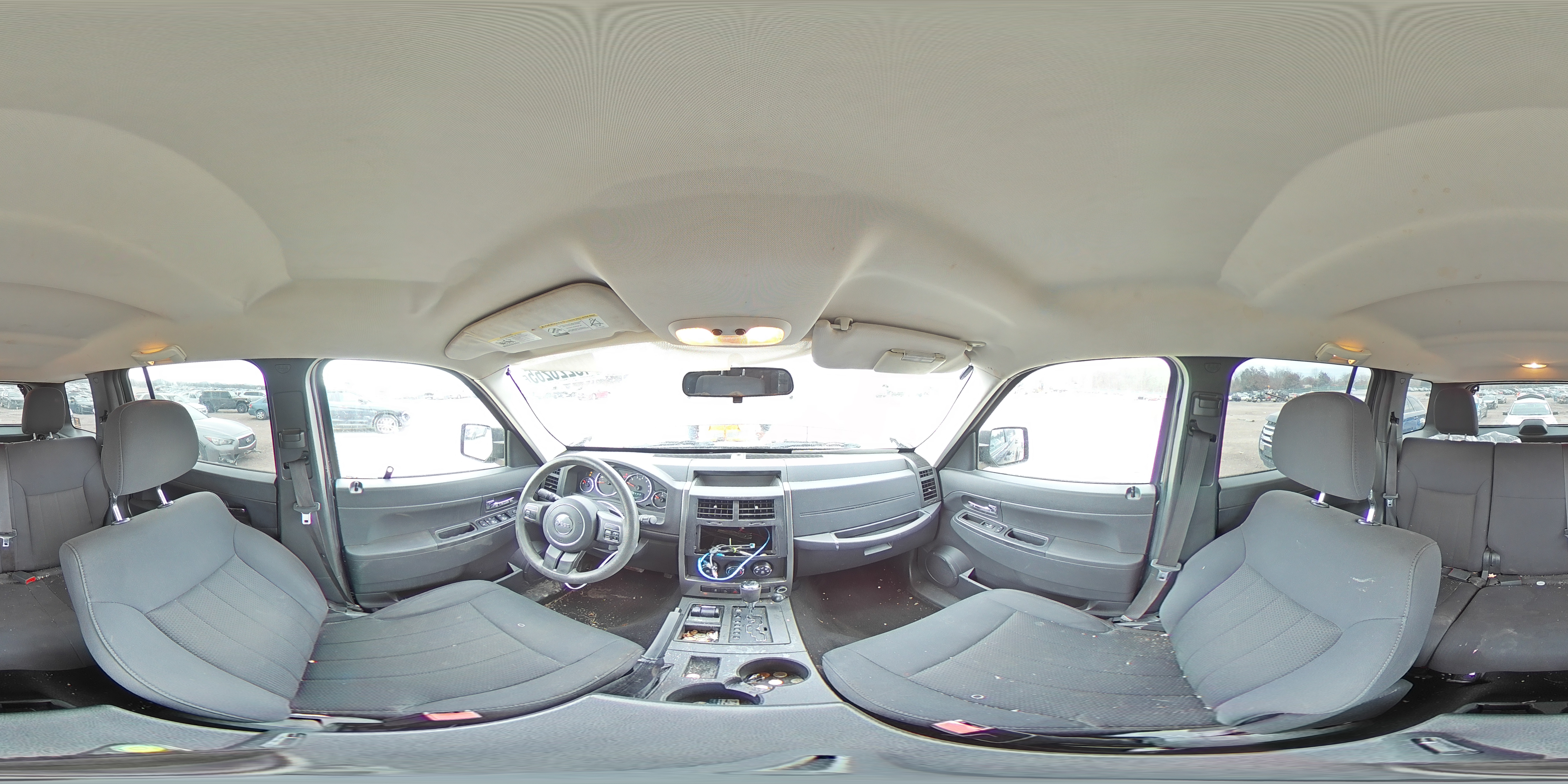2011 Jeep Liberty (North America) - Image 13