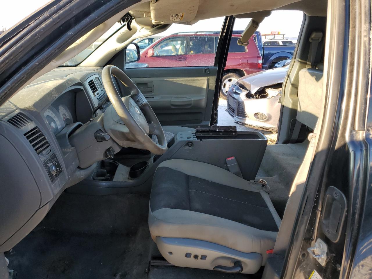 2007 Dodge Dakota - Image 7