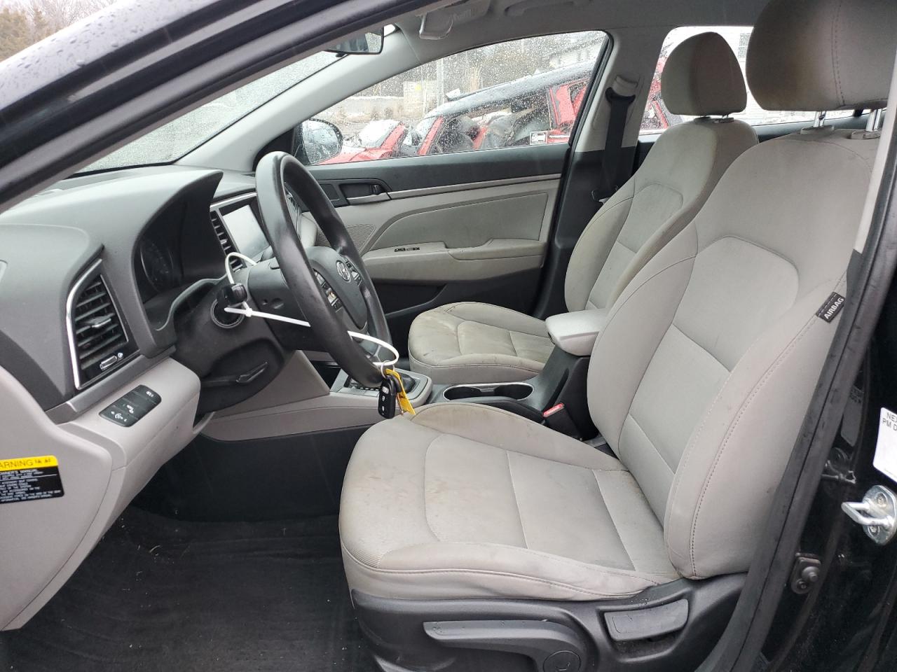 2018 Hyundai Elantra - Image 7