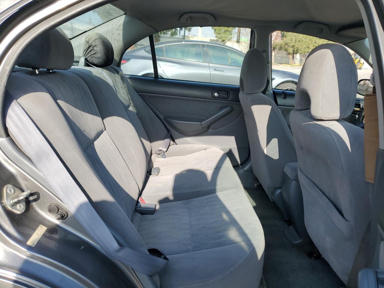 2004 Honda Civic - Image 11