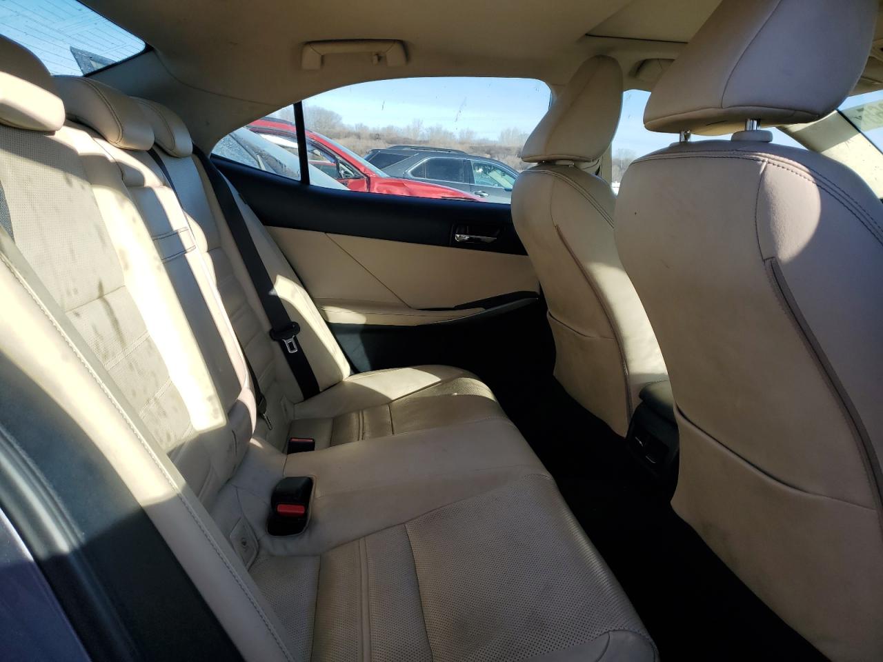 2014 Lexus IS - Image 10