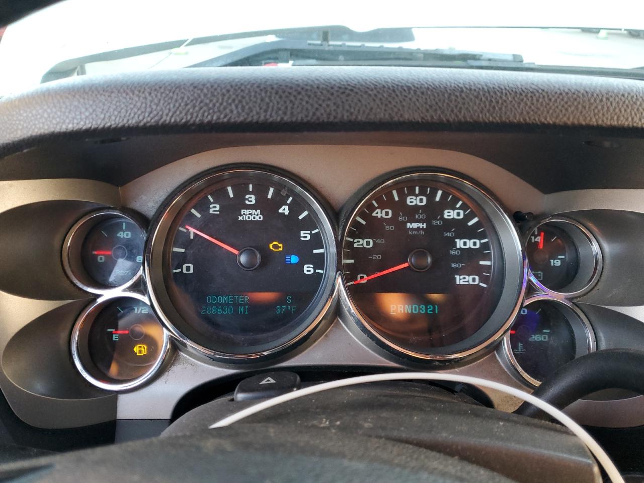 2010 Chevrolet Silverado - Image 9