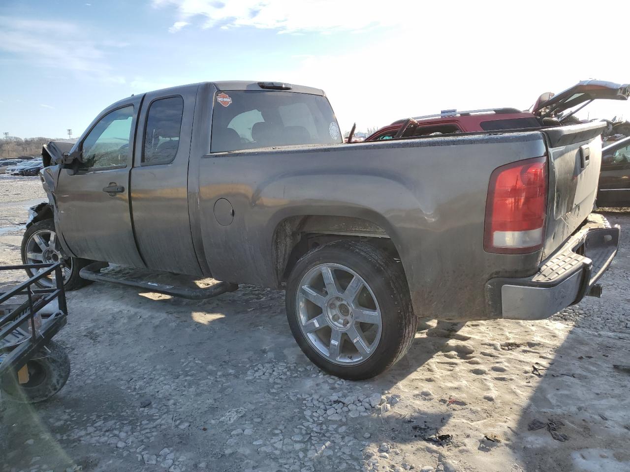 2010 GMC Sierra - Image 2