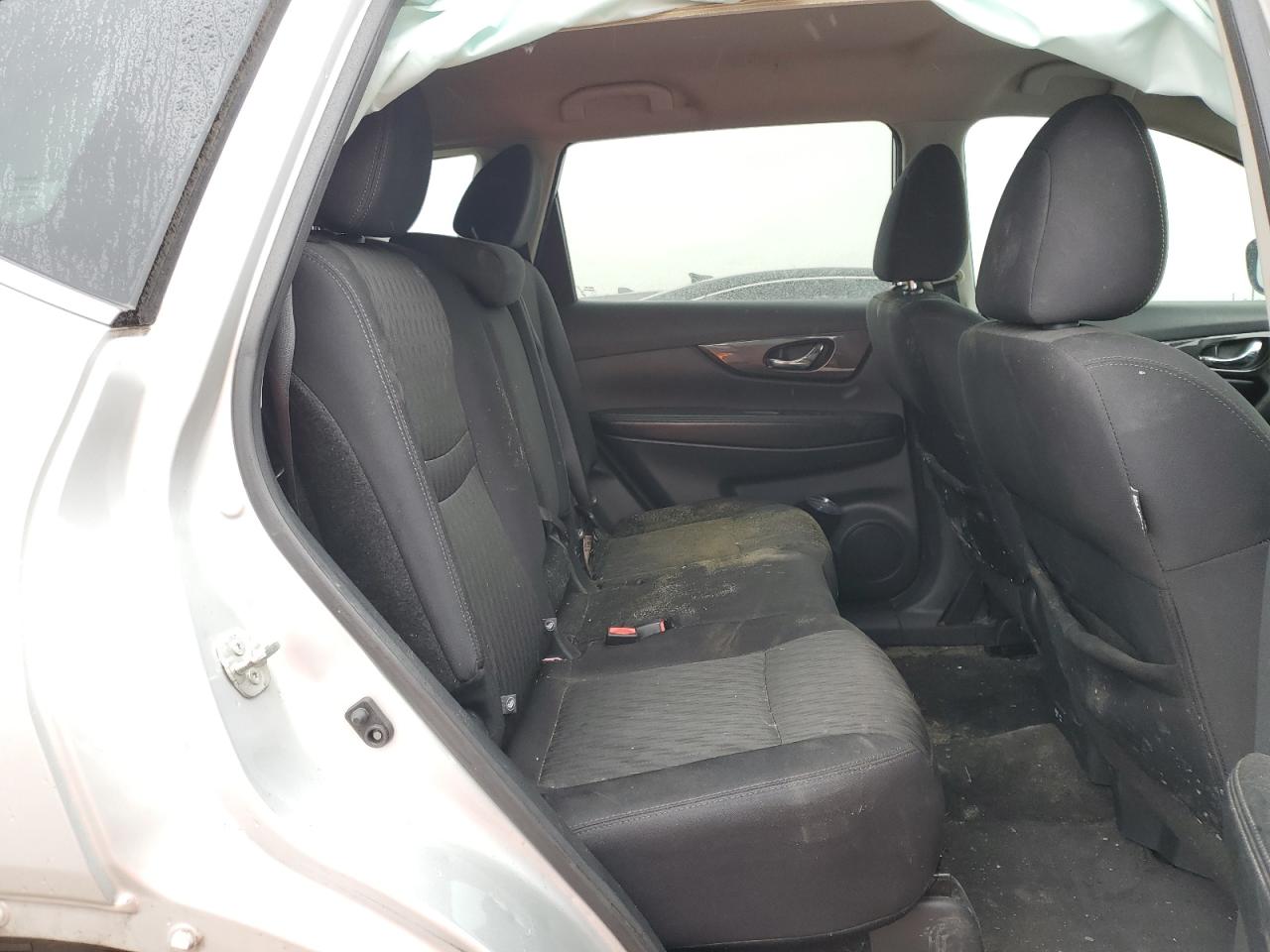 2019 Nissan Rogue - Image 10