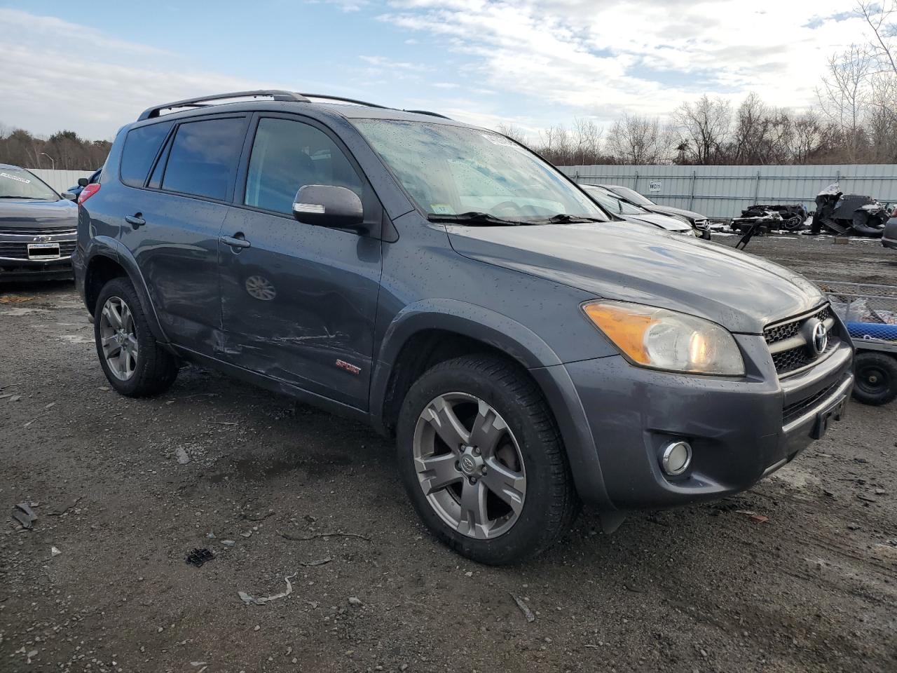 2011 Toyota RAV 4 - Image 4