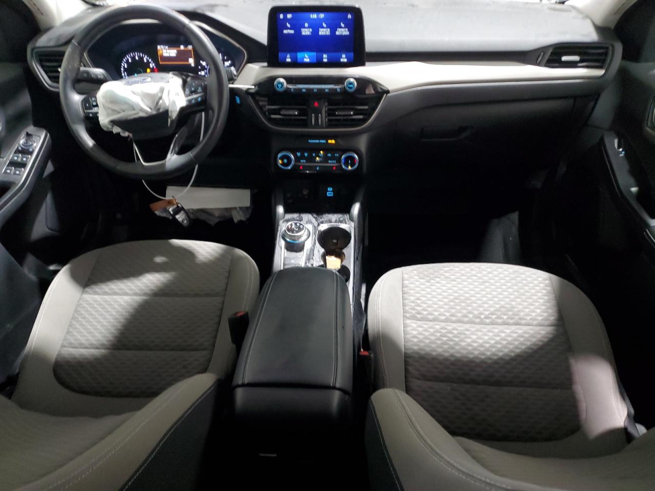 2022 Ford Escape - Image 8