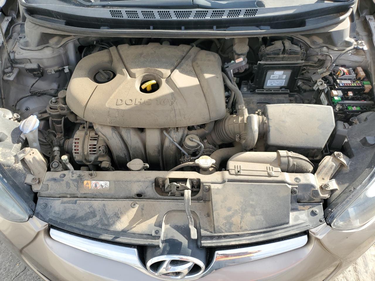 2015 Hyundai Elantra - Image 11