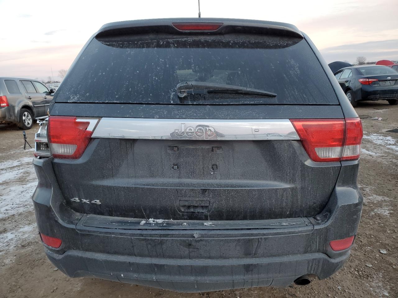 2011 Jeep Grand Cherokee - Image 6
