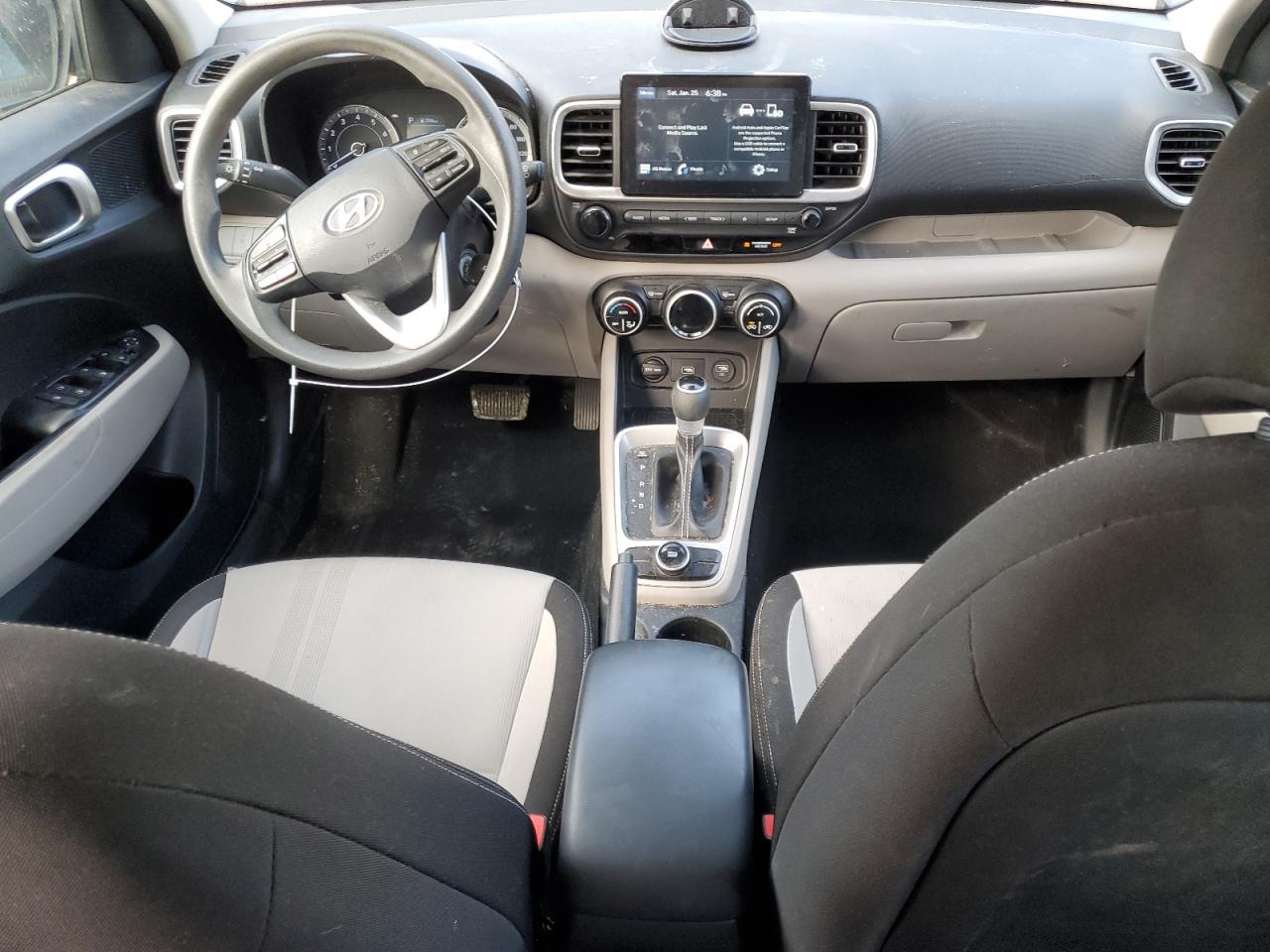2020 Hyundai Venue - Image 8