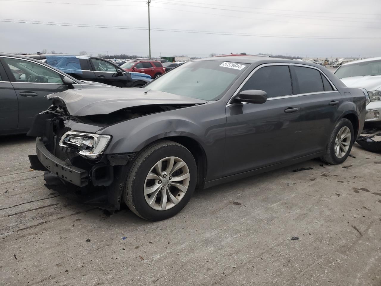 VIN 2C3CCAAG3FH930215 2015 CHRYSLER 300 no.1