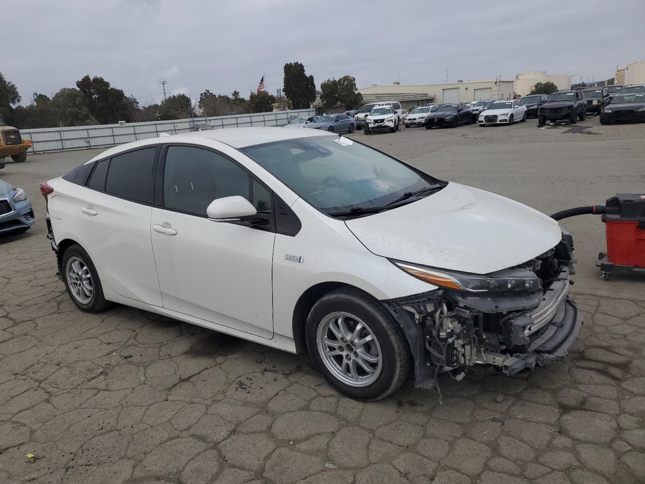 2017 Toyota Prius - Image 4