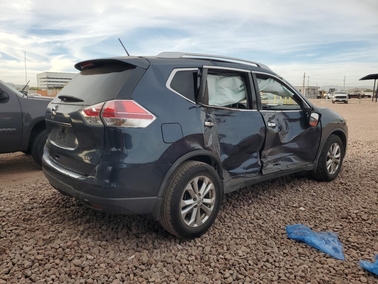 KNMAT2MT3GP679081 NISSAN ROGUE 2016