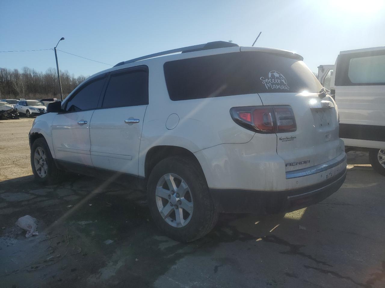 2014 GMC Acadia - Image 2