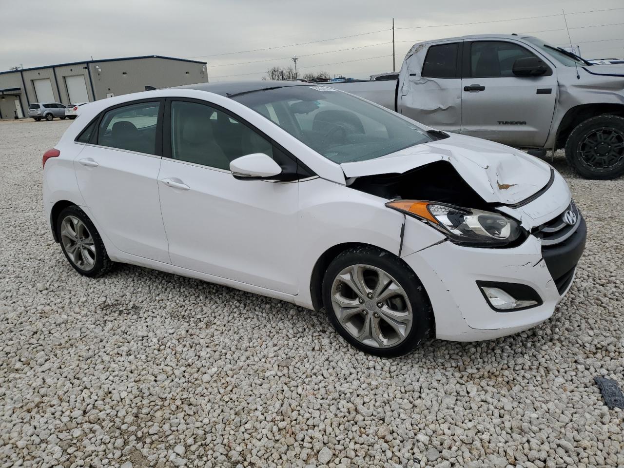 2015 Hyundai Elantra - Image 4