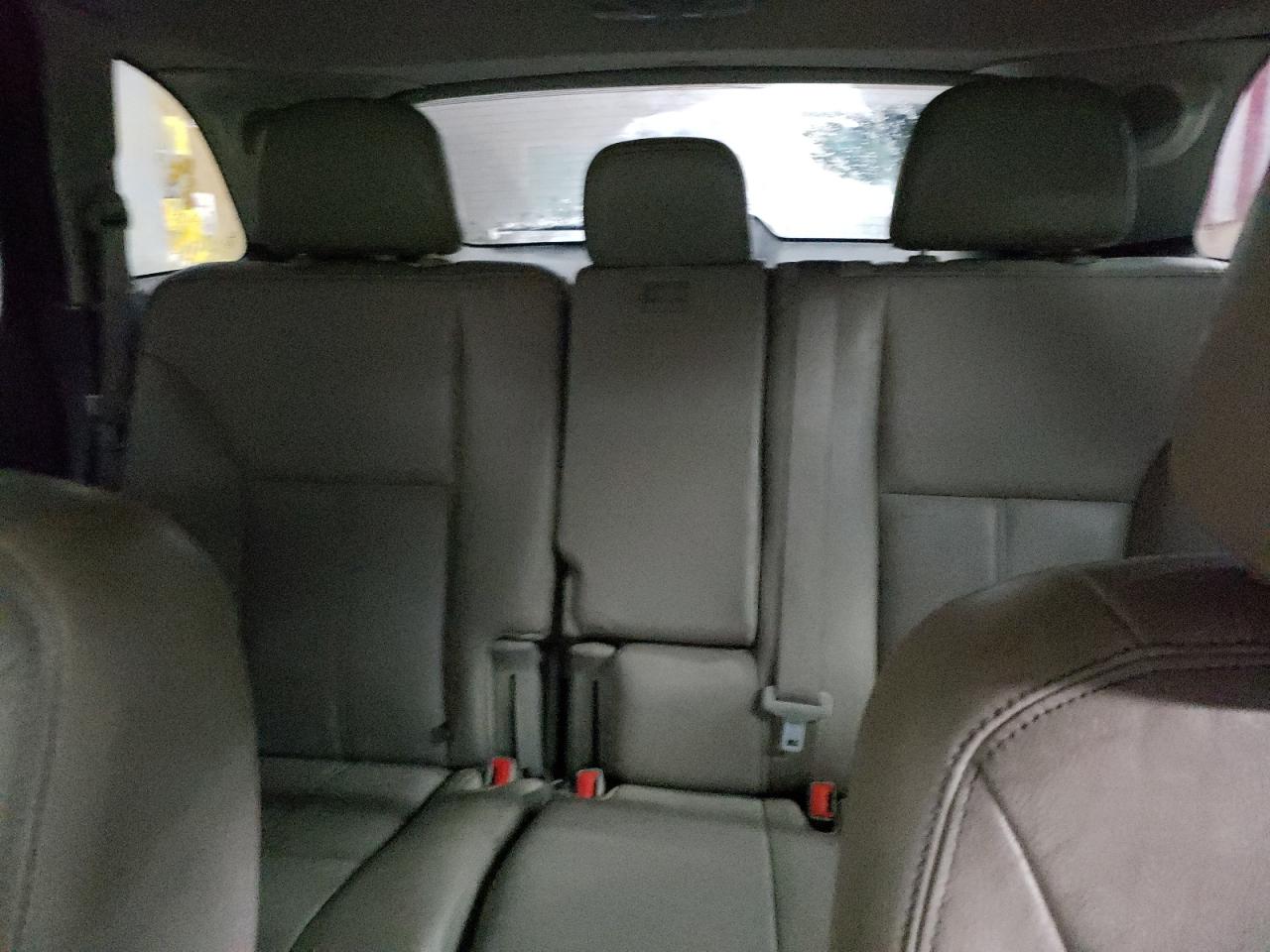 2011 Ford Edge - Image 10