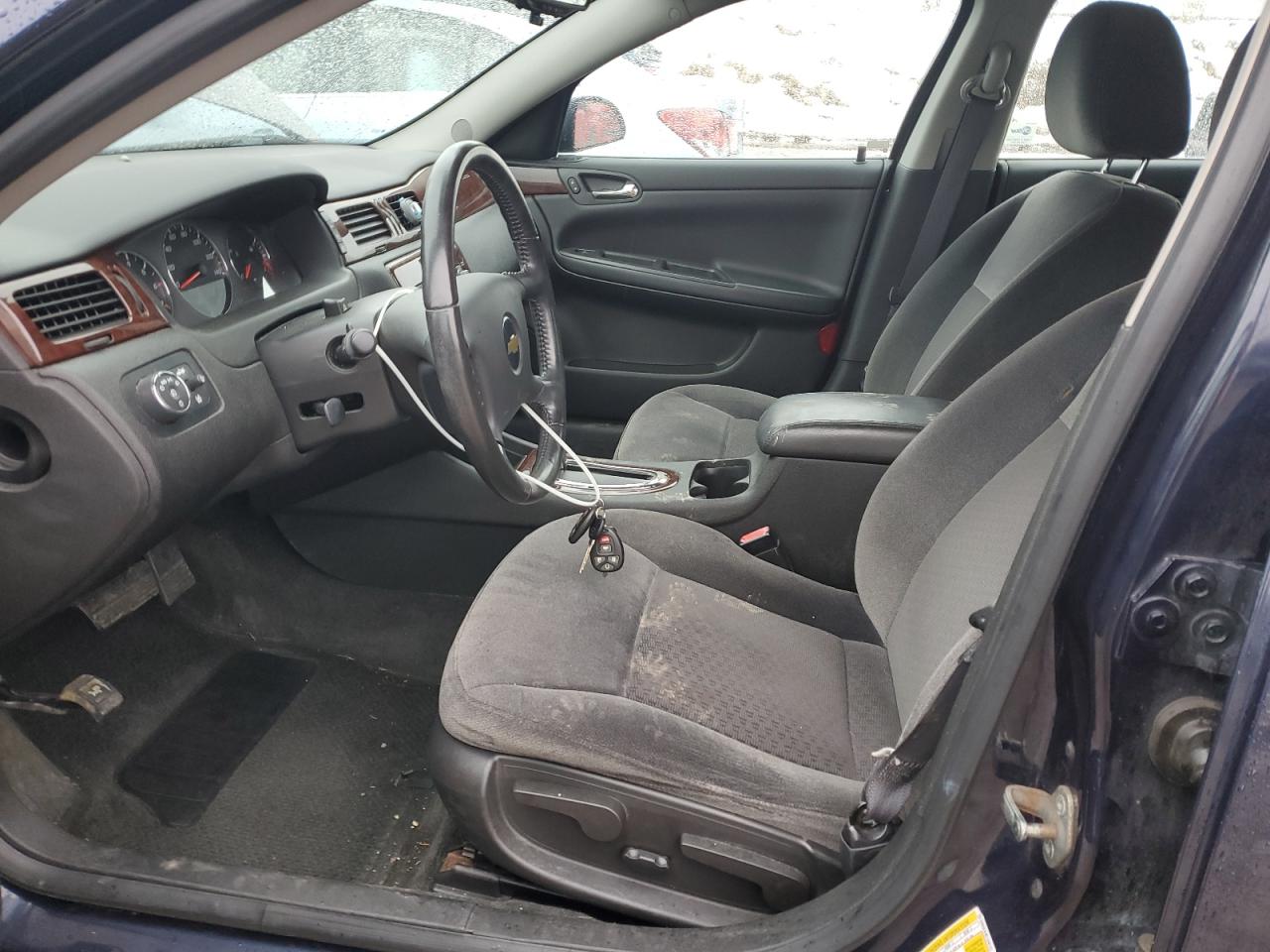 2011 Chevrolet Impala - Image 7