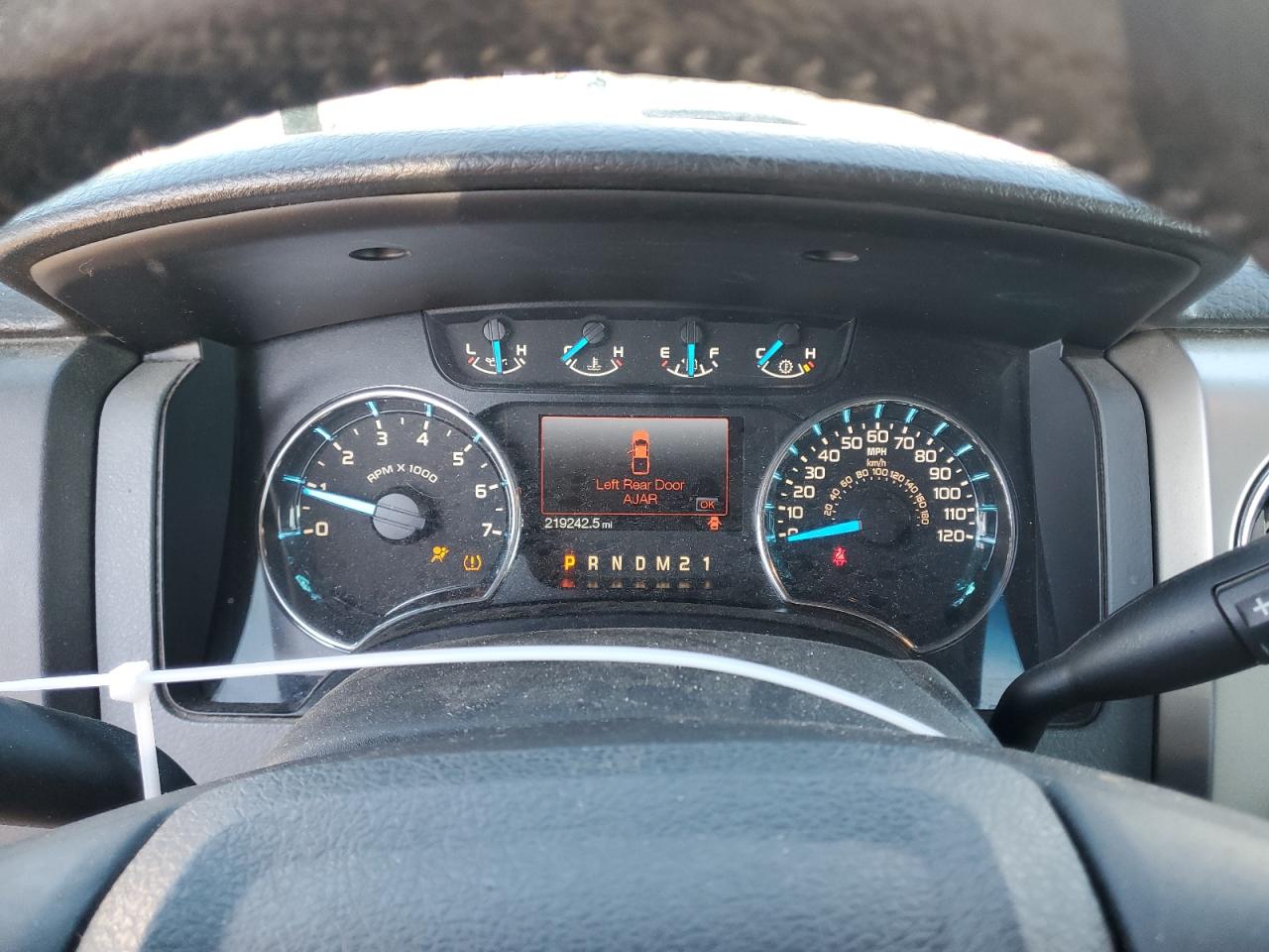 2014 Ford F-150 - Image 9