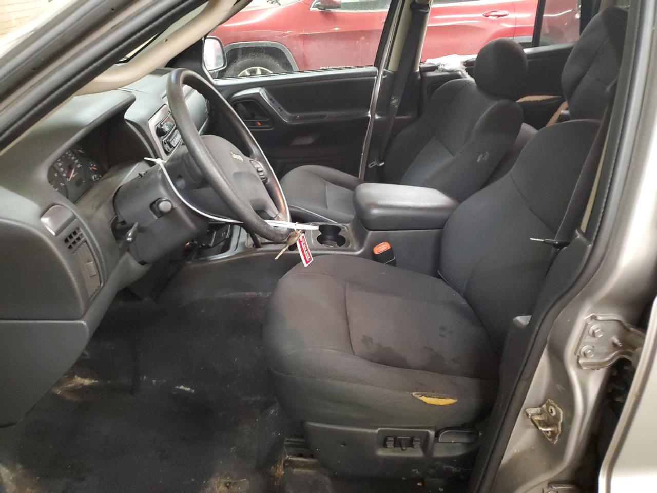 2002 Jeep Grand Cherokee - Image 7