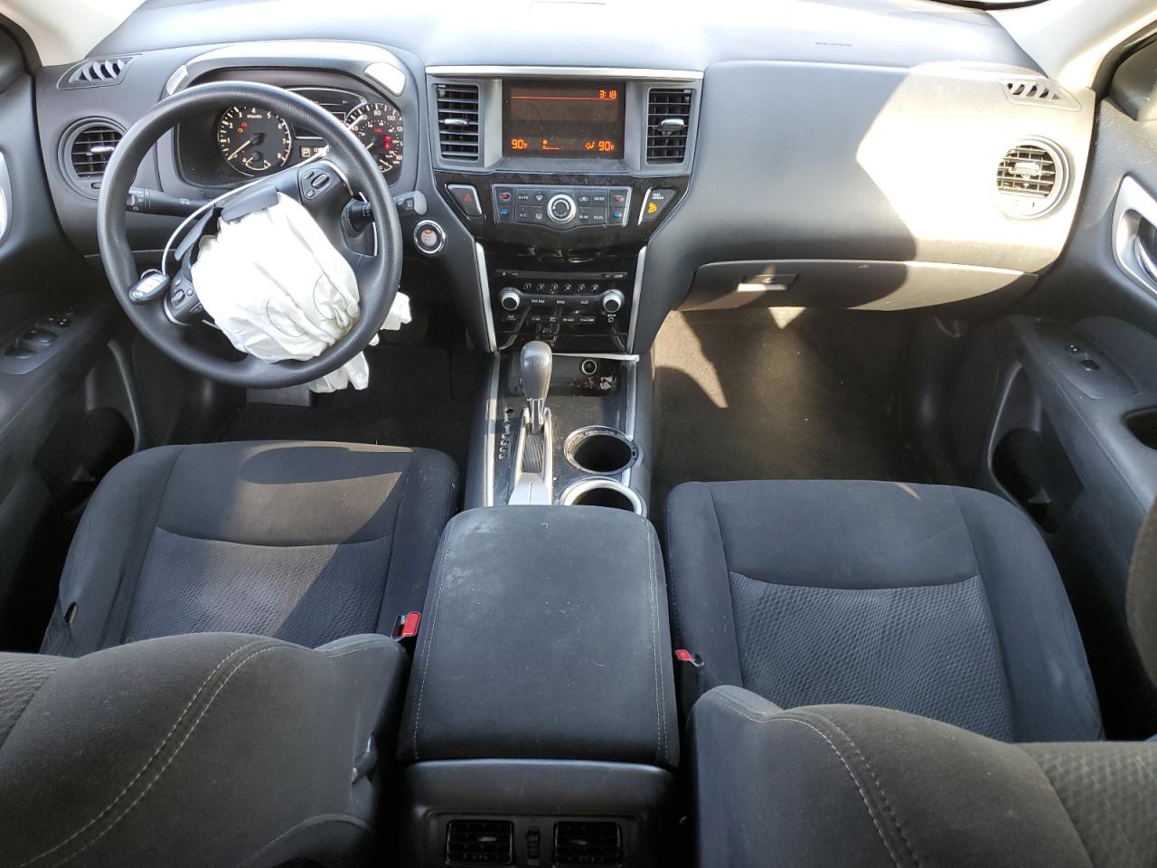 2014 Nissan Pathfinder - Image 8