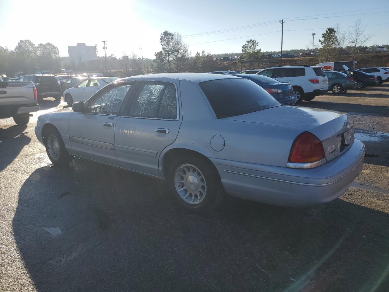 1999 Ford Crown Victoria - Image 2