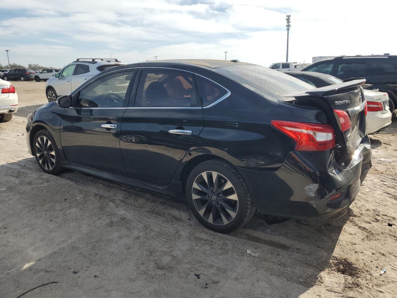 2016 Nissan Sentra - Image 2