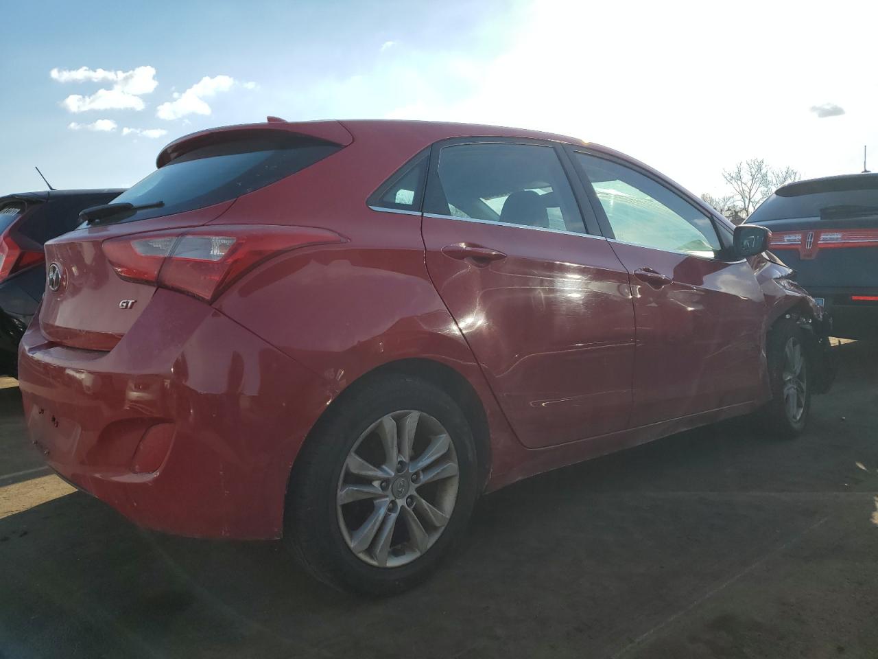 2013 Hyundai Elantra - Image 3